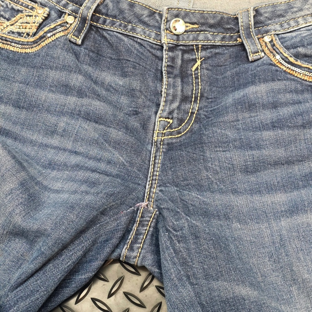 Vigoss Womens Bootcut Jeans Medium Wash Embellished Pockets Frayed Hem Size 20 - Picture 8 of 16